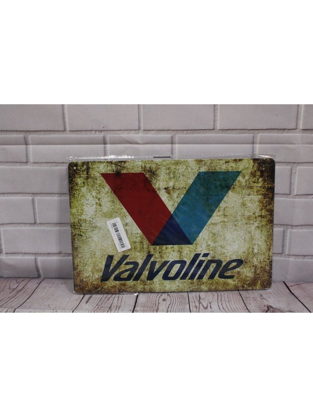 Valvoline Retro Look Metal Sign 12" x 8" Wall‎ Decor